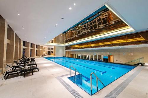 健身房业主应如何以低成本打造舒适泳池？